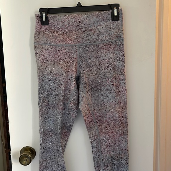 Lululemon leggings - Picture 1 of 6